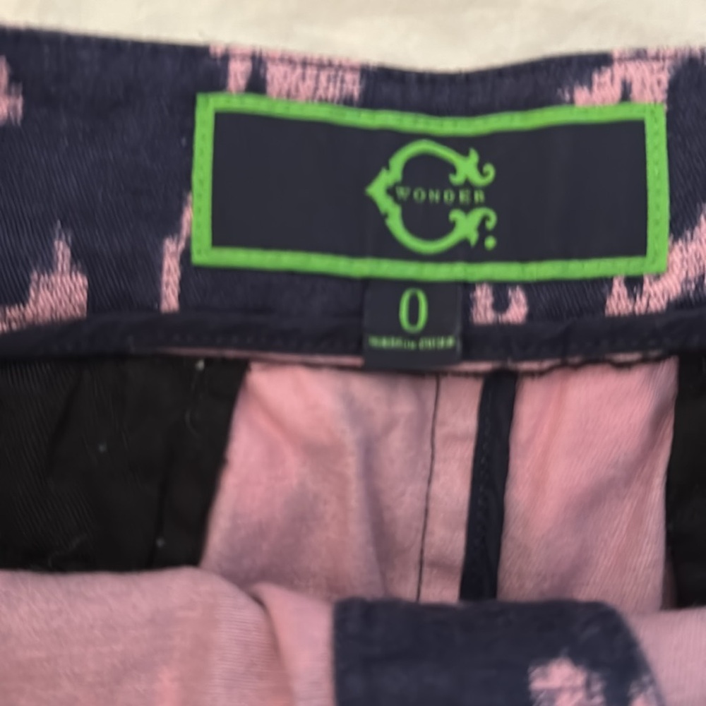 C. Wonder navy blue & pink arrow pattern skirt w/ gold buttons- size 0 - EUC - Picture 5 of 6